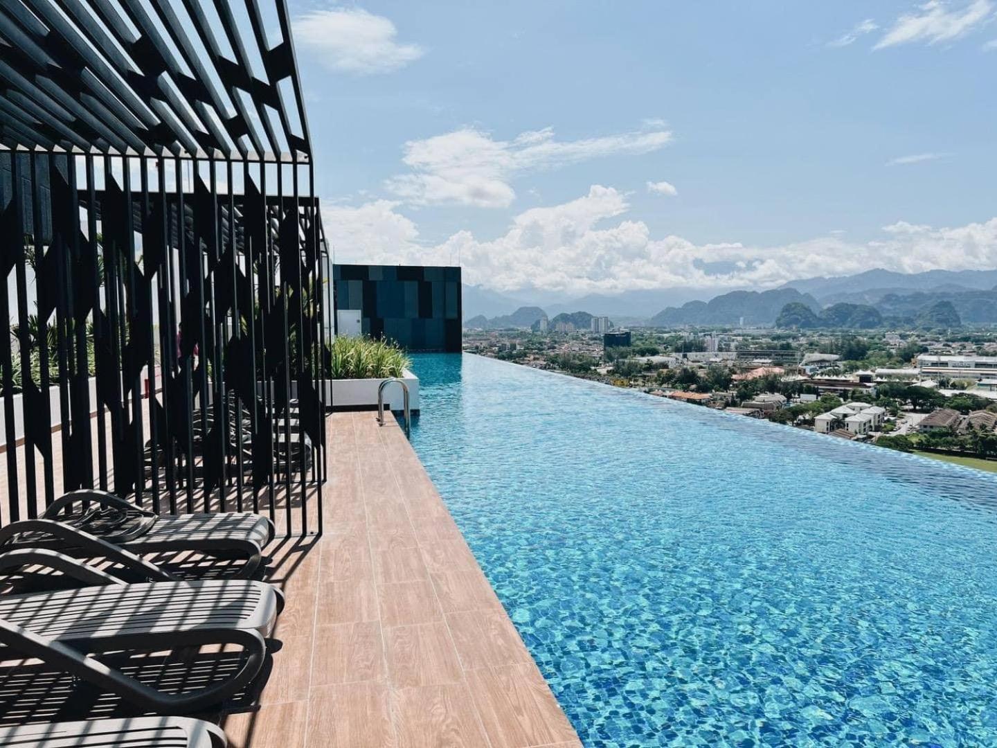 Dnq At The Horizon With Netflix, Lg Purifier,wifi In The Centre Of Pangsapuri Ipoh